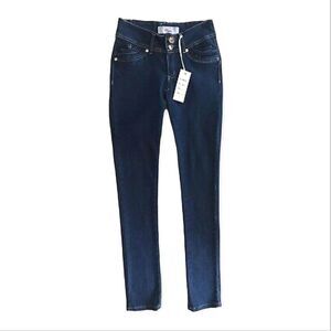 NWT Cutie Stetch Skinny Jeans Dark Wash